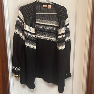 Northcrest Black and White Knit Sweater